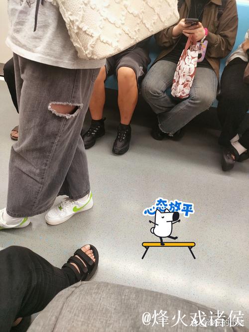 哈达威上场，沃特森被换下回更衣室