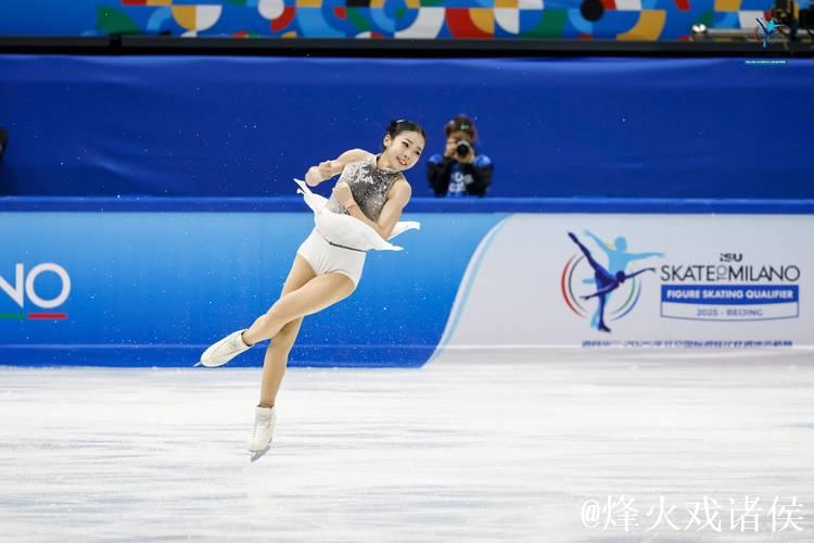 张瑞阳发挥亮眼 中国队赢得女子单人滑冬奥资格 张瑞阳发挥亮眼 中国队赢得女子单人滑冬奥资格